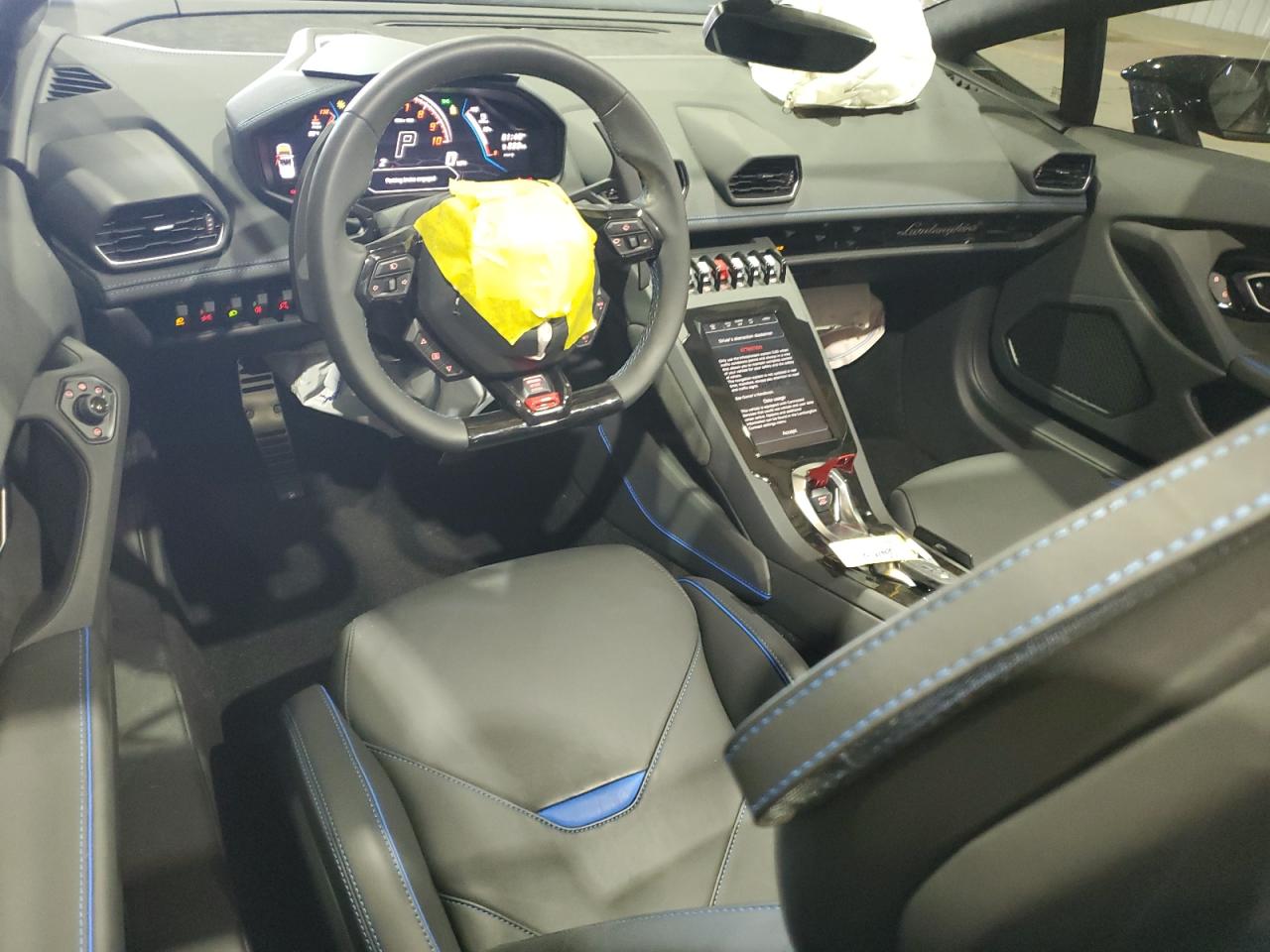 2024 Lamborghini Huracan Evo Черный vin: ZHWUT4ZF6RLA28592