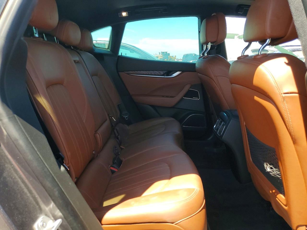 2019 Maserati Levante Brown vin: ZN661XUA5KX322564