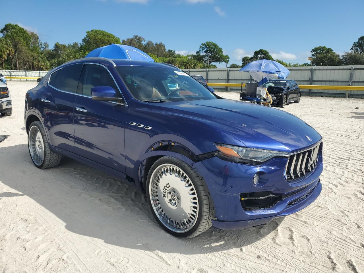2017 Maserati Levante Blue vin: ZN661XUAXHX215714