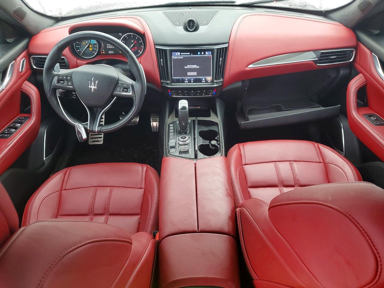 2022 Maserati Levante Modena White vin: ZN661ZUM7NX402801