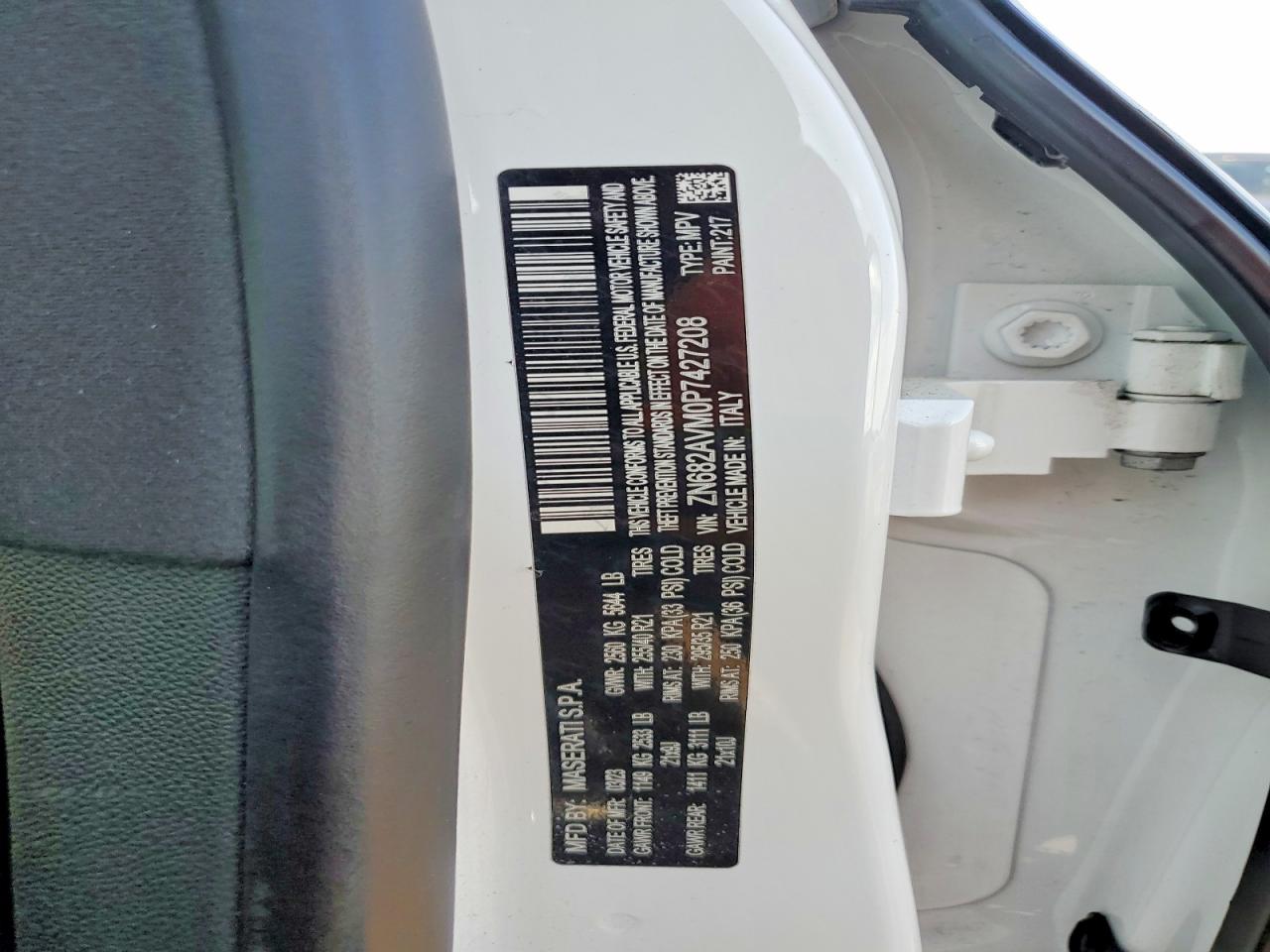 2023 Maserati Grecale Modena White vin: ZN682AVM0P7427208