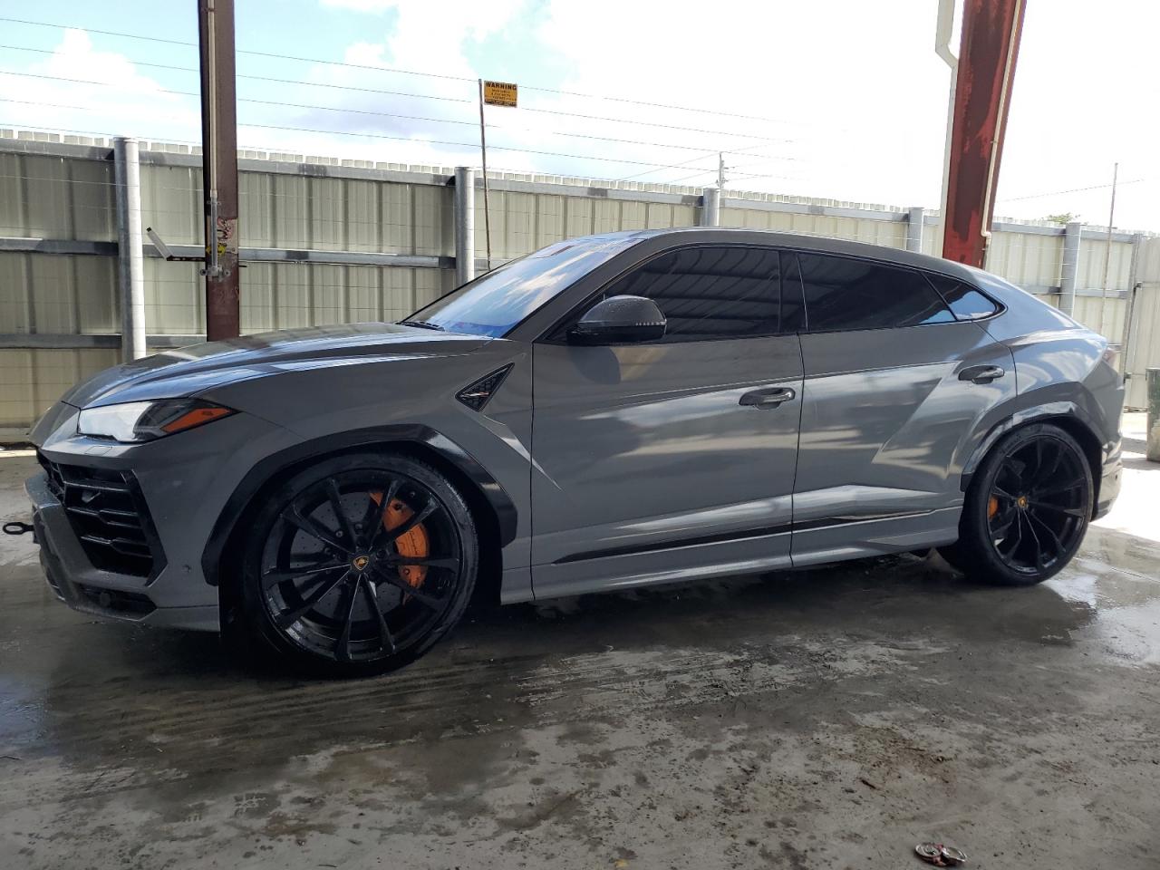 2020 Lamborghini Urus  Серый vin: ZPBUA1ZL1LLA07374