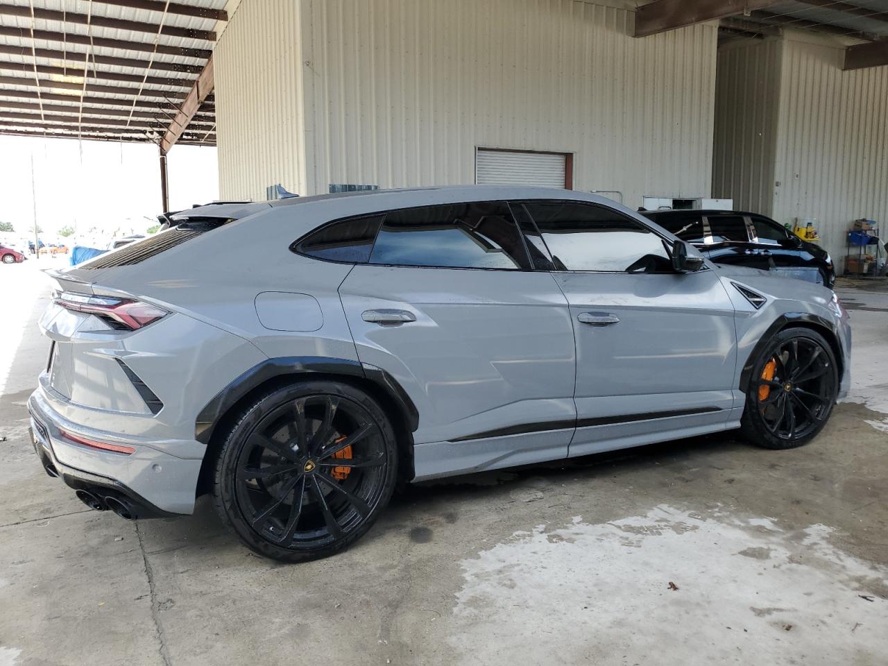 2020 Lamborghini Urus  Gray vin: ZPBUA1ZL1LLA07374