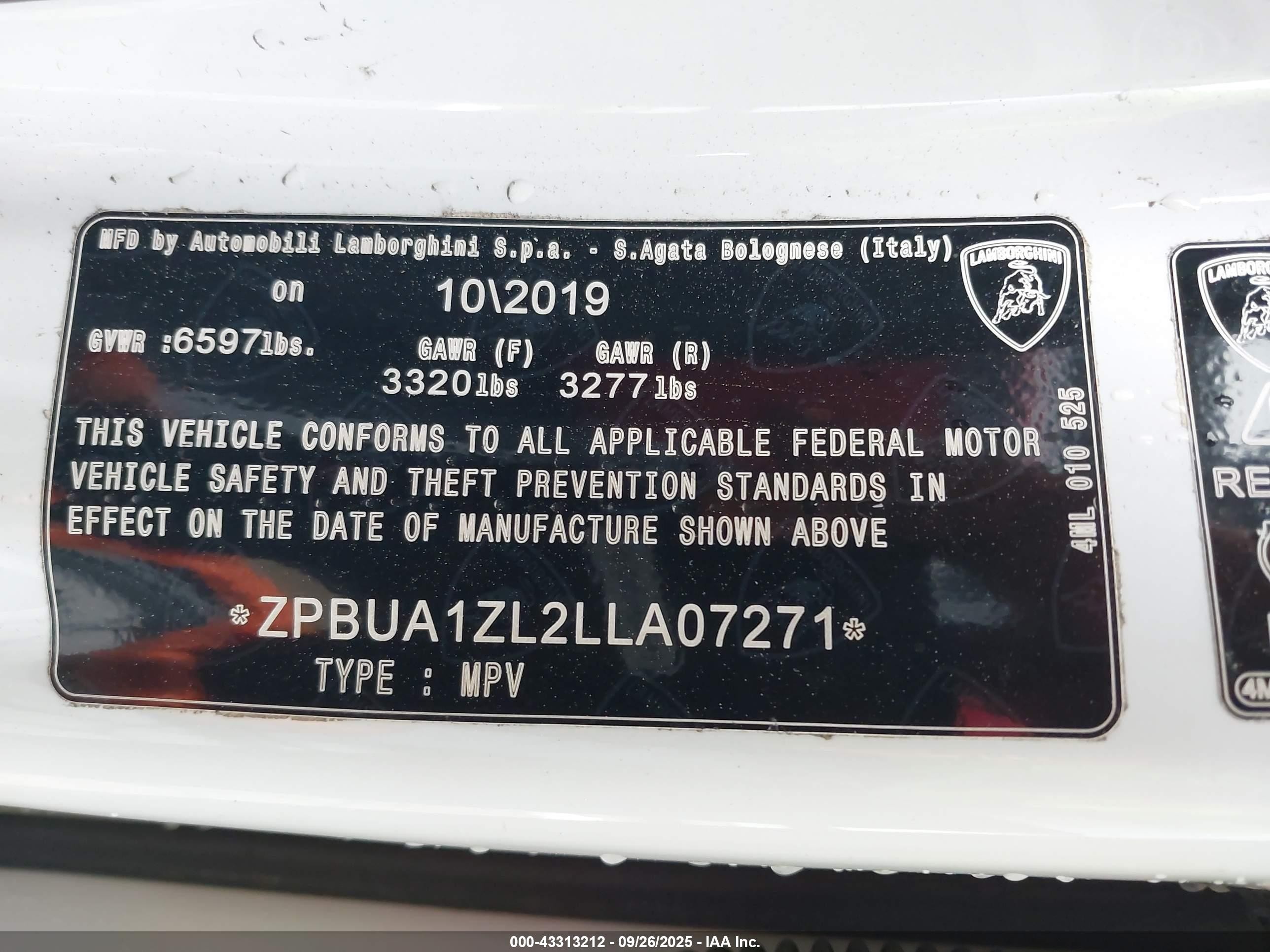2020 Lamborghini Urus   White vin: ZPBUA1ZL2LLA07271