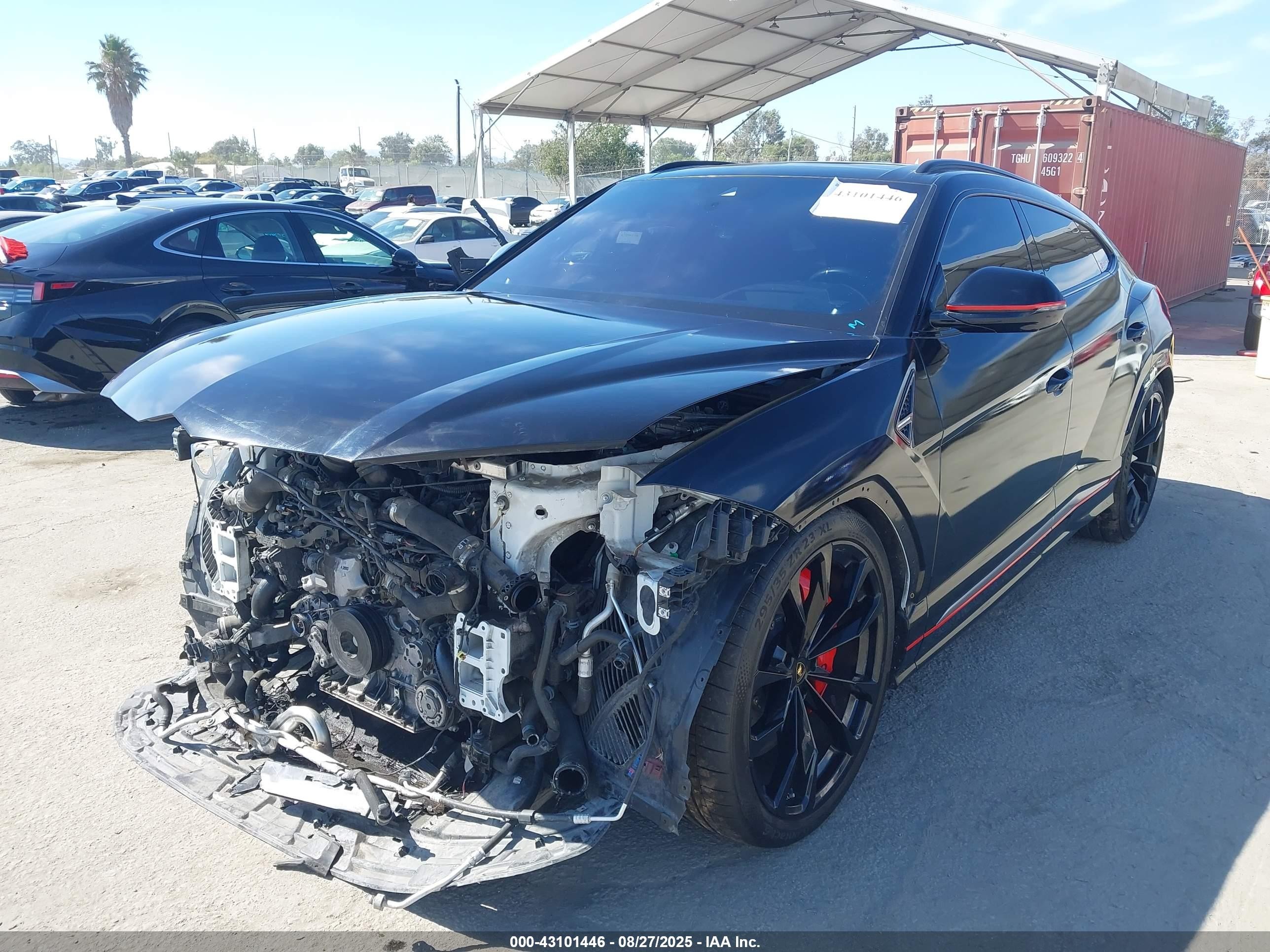 2020 Lamborghini Urus   Black vin: ZPBUA1ZLXLLA09592