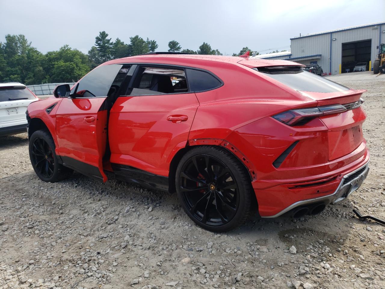 2021 Lamborghini Urus Red vin: ZPBUA1ZLXMLA15801