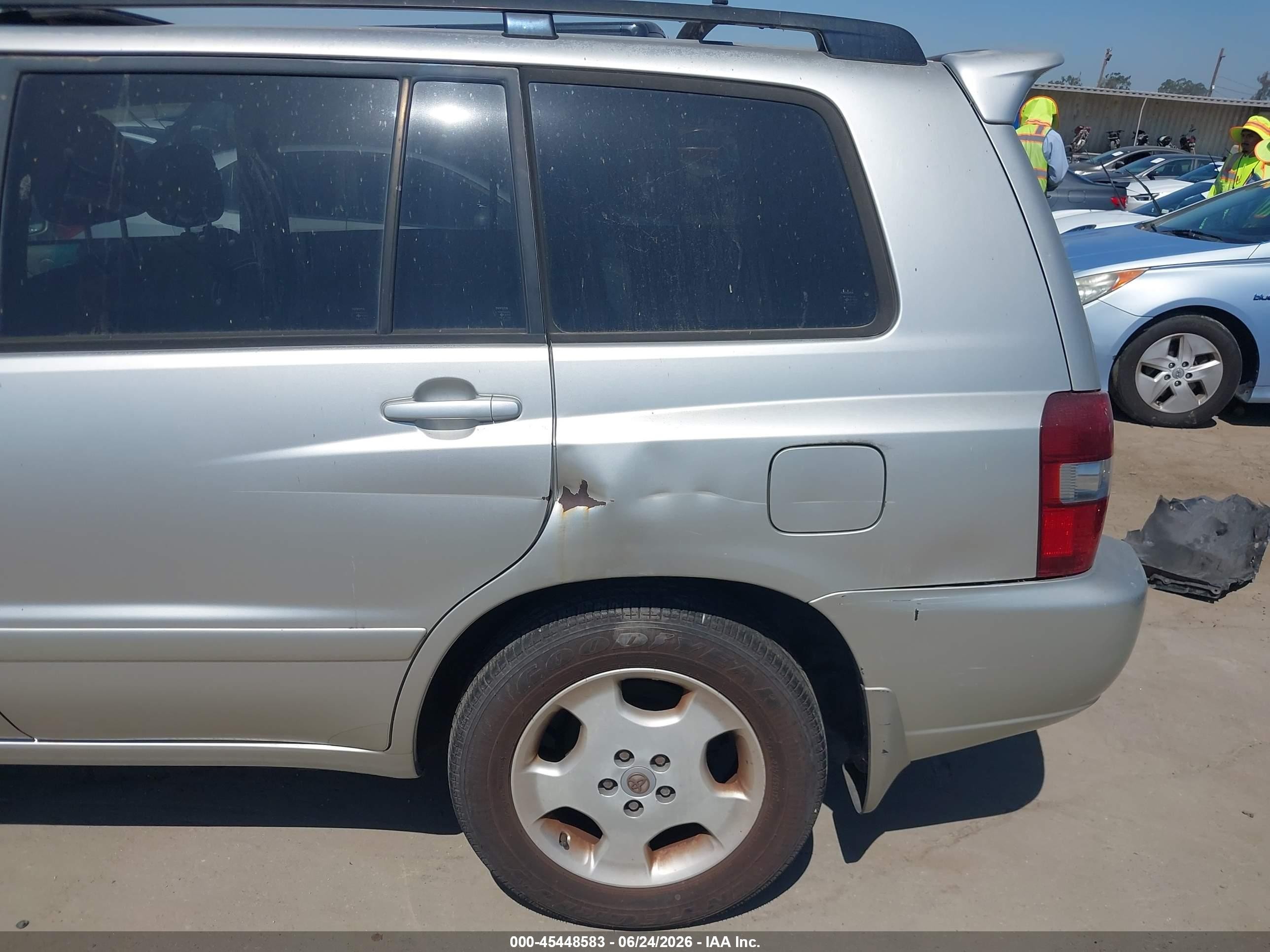2005 Toyota Highlander Limited Silver vin: jtedp21a450075979