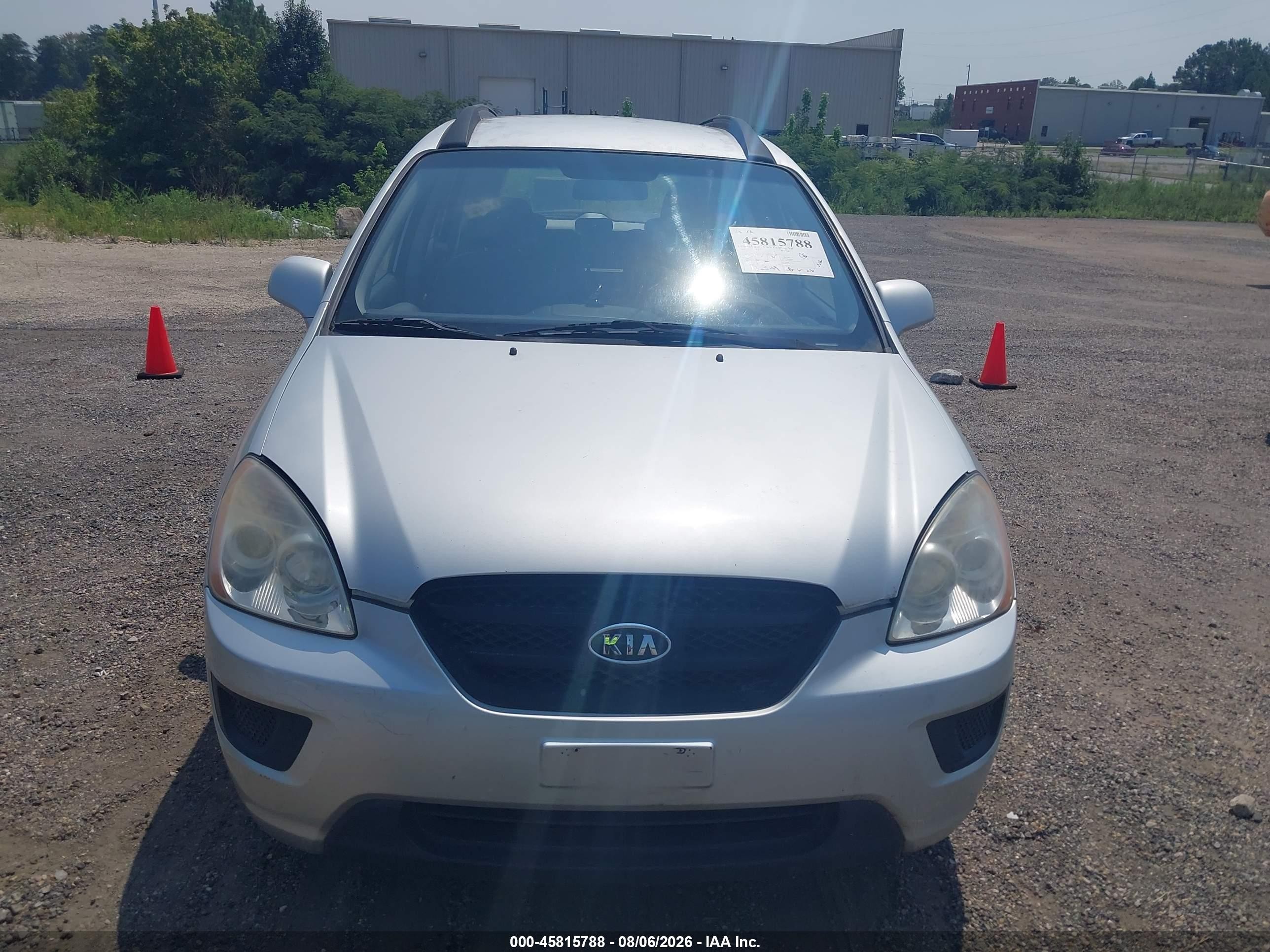 2008 Kia Rondo Lx V6 Silver vin: knafg526787136775