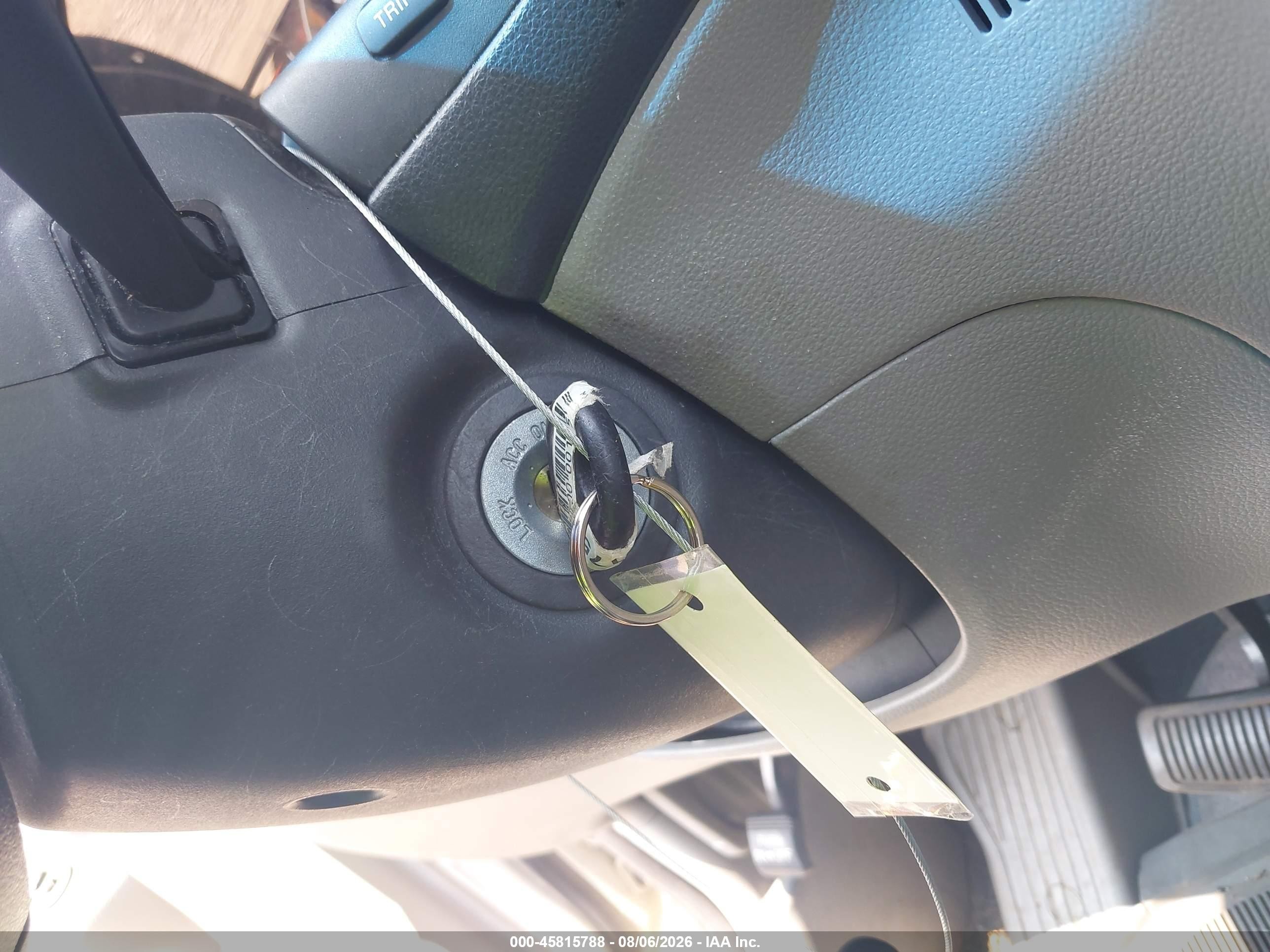 2008 Kia Rondo Lx V6 Silver vin: knafg526787136775