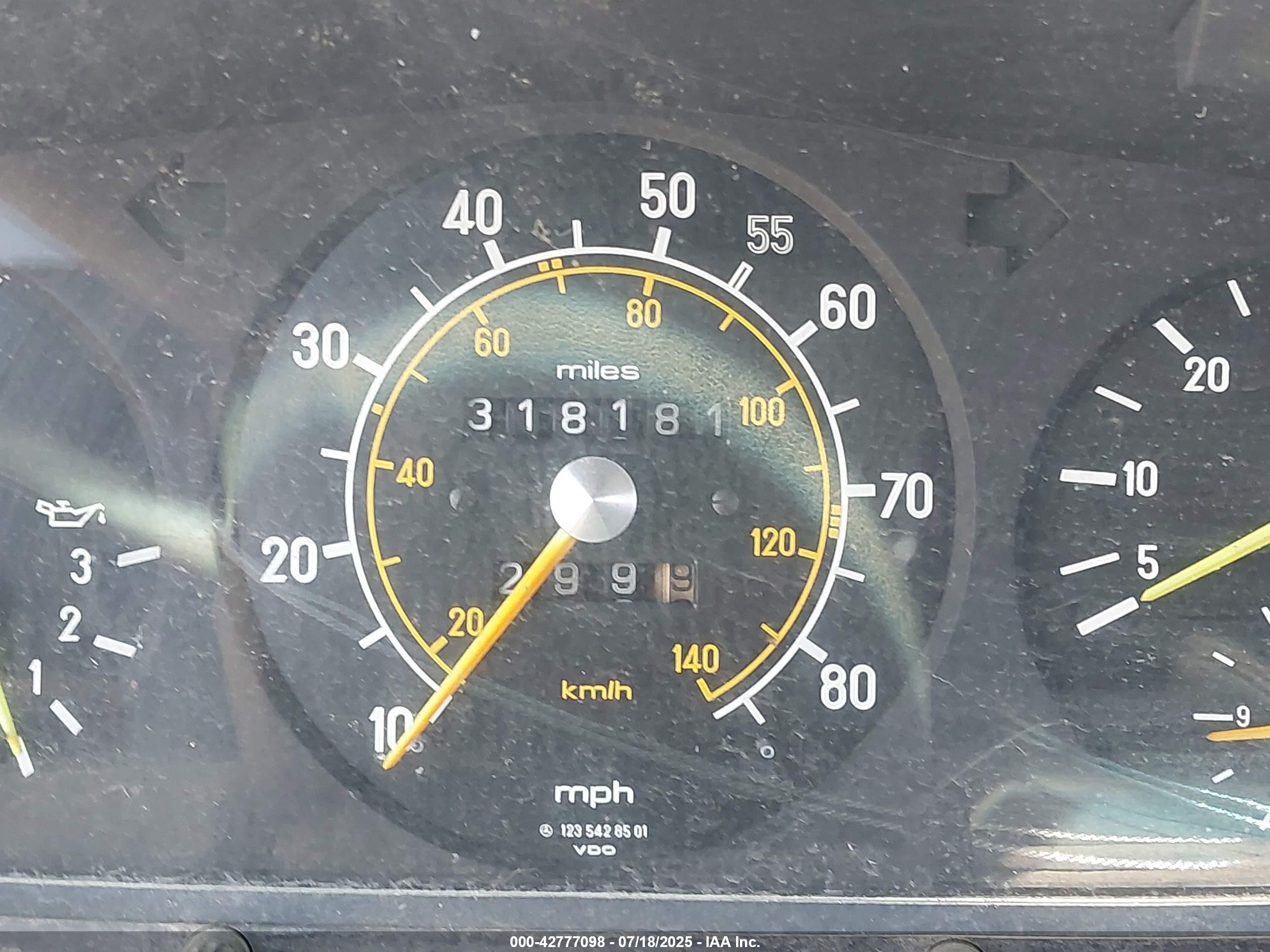 1982 Mercedes-benz 300 Tdt Blue vin: wdbab93axcn010760